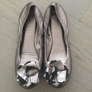 Vince Camuto silver ballet flats